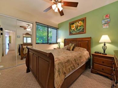 Bedroom with Queen Bed